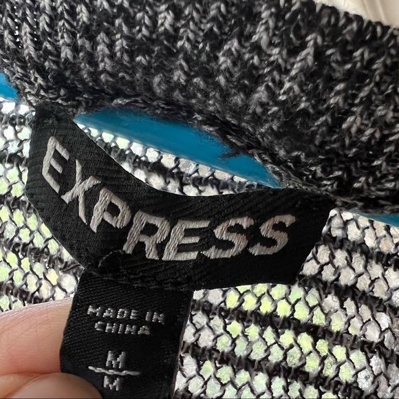 Express Top - Picture 4 of 4